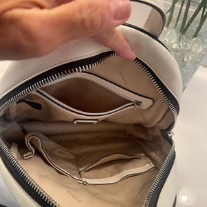Guess back pack